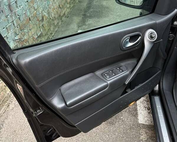 Черный Рено Меган, объемом двигателя 1.6 л и пробегом 241 тыс. км за 4300 $, фото 9 на Automoto.ua