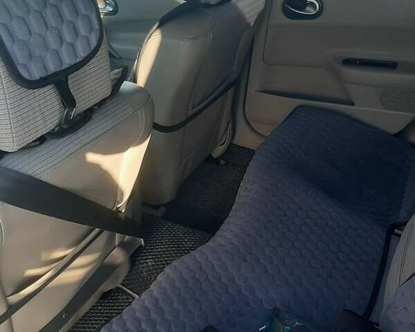 Чорний Рено Меган, об'ємом двигуна 2 л та пробігом 181 тис. км за 5800 $, фото 5 на Automoto.ua