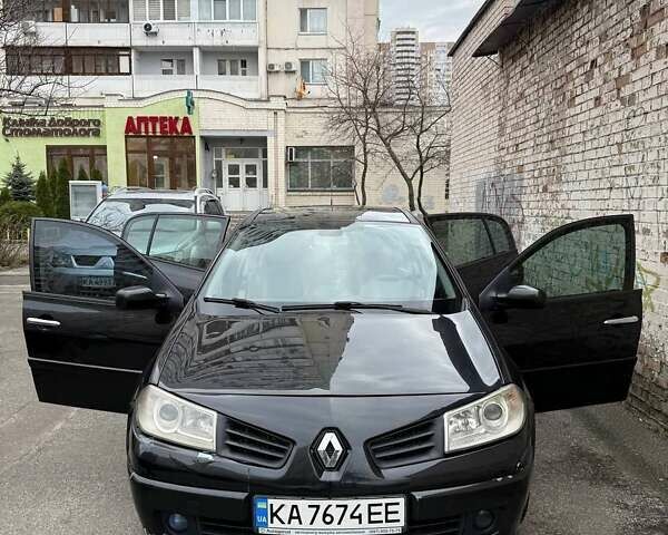 Черный Рено Меган, объемом двигателя 1.6 л и пробегом 241 тыс. км за 4300 $, фото 3 на Automoto.ua