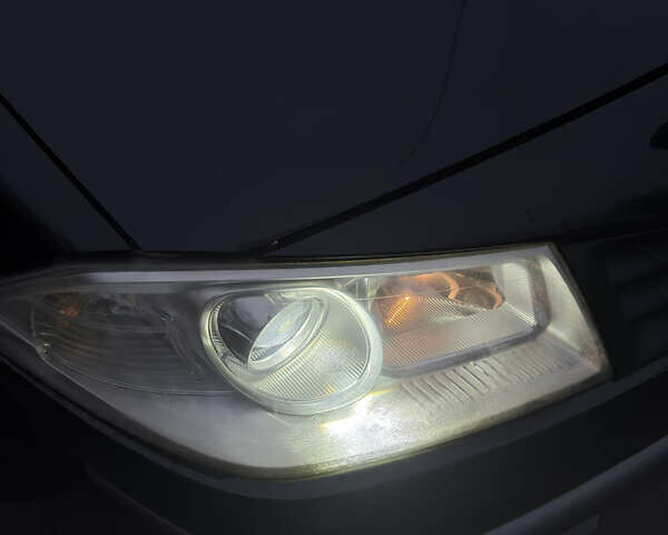 Черный Рено Меган, объемом двигателя 1.6 л и пробегом 295 тыс. км за 4300 $, фото 18 на Automoto.ua