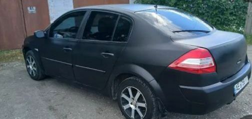 Черный Рено Меган, объемом двигателя 1.4 л и пробегом 184 тыс. км за 3100 $, фото 1 на Automoto.ua