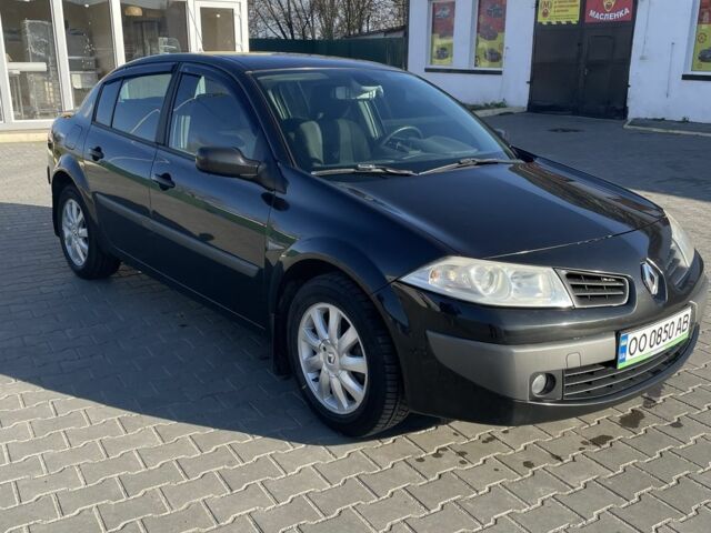 Черный Рено Меган, объемом двигателя 1.6 л и пробегом 315 тыс. км за 5000 $, фото 4 на Automoto.ua