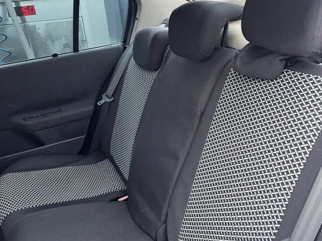 Черный Рено Меган, объемом двигателя 1.6 л и пробегом 299 тыс. км за 4800 $, фото 4 на Automoto.ua