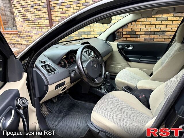 Черный Рено Меган, объемом двигателя 1.6 л и пробегом 151 тыс. км за 4700 $, фото 10 на Automoto.ua