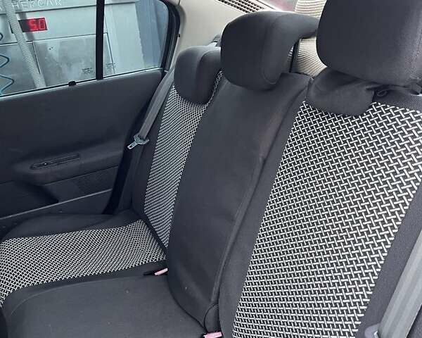 Черный Рено Меган, объемом двигателя 1.6 л и пробегом 299 тыс. км за 4800 $, фото 2 на Automoto.ua