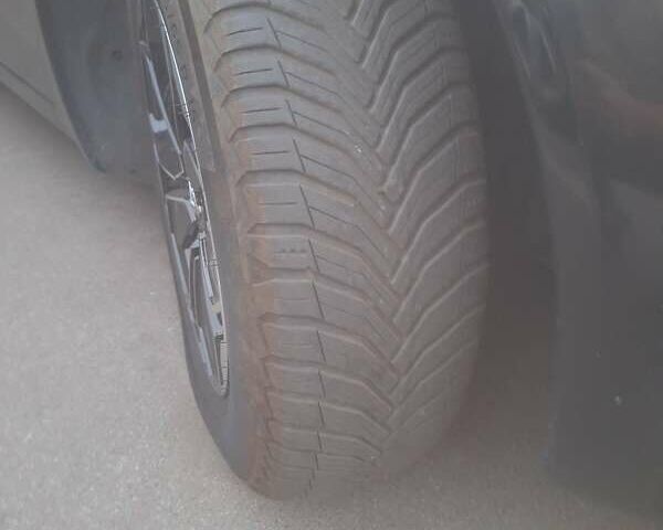 Черный Рено Меган, объемом двигателя 1.6 л и пробегом 277 тыс. км за 5000 $, фото 6 на Automoto.ua