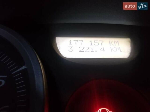 Чорний Рено Меган, об'ємом двигуна 1.6 л та пробігом 177 тис. км за 4800 $, фото 8 на Automoto.ua