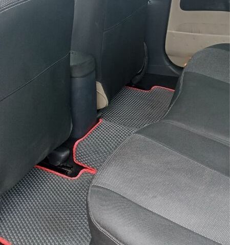 Черный Рено Меган, объемом двигателя 1.6 л и пробегом 315 тыс. км за 5000 $, фото 17 на Automoto.ua