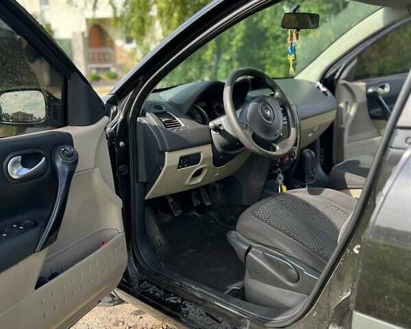 Рено Меган 2007 в Львове на Automoto.ua Черный Рено Меган, объемом двигателя 1.6 л и пробегом 150 тыс. км за 3850 $, фото 12 на Automoto.ua