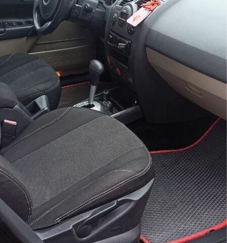 Черный Рено Меган, объемом двигателя 1.6 л и пробегом 315 тыс. км за 5000 $, фото 10 на Automoto.ua