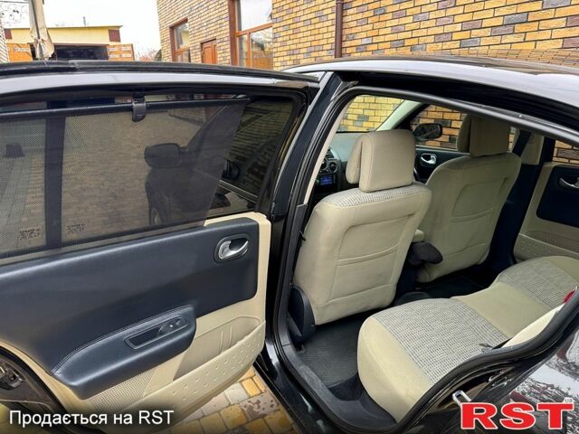 Черный Рено Меган, объемом двигателя 1.6 л и пробегом 151 тыс. км за 4700 $, фото 13 на Automoto.ua