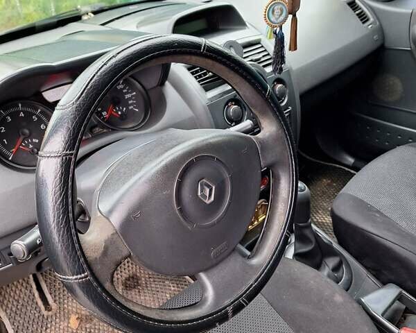 Черный Рено Меган, объемом двигателя 1.4 л и пробегом 490 тыс. км за 3100 $, фото 4 на Automoto.ua