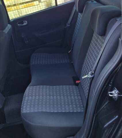 Рено Меган 2008 в Черновцах на Automoto.ua Черный Рено Меган, объемом двигателя 1.4 л и пробегом 200 тыс. км за 4000 $, фото 21 на Automoto.ua