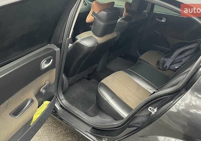 Черный Рено Меган, объемом двигателя 1.39 л и пробегом 281 тыс. км за 4200 $, фото 9 на Automoto.ua