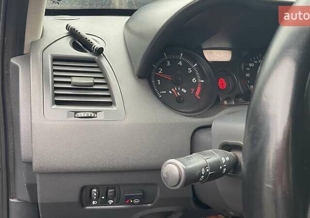 Черный Рено Меган, объемом двигателя 1.39 л и пробегом 281 тыс. км за 4200 $, фото 16 на Automoto.ua