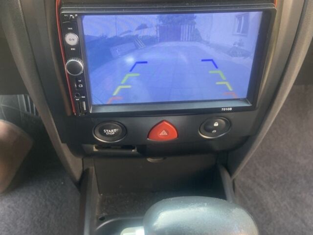 Чорний Рено Меган, об'ємом двигуна 1.6 л та пробігом 233 тис. км за 5100 $, фото 4 на Automoto.ua