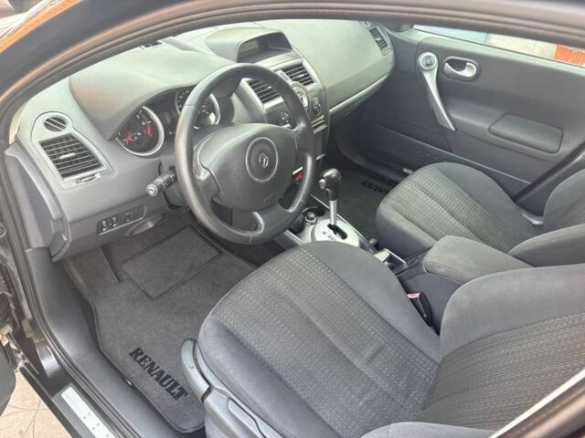 Чорний Рено Меган, об'ємом двигуна 1.6 л та пробігом 233 тис. км за 5100 $, фото 9 на Automoto.ua