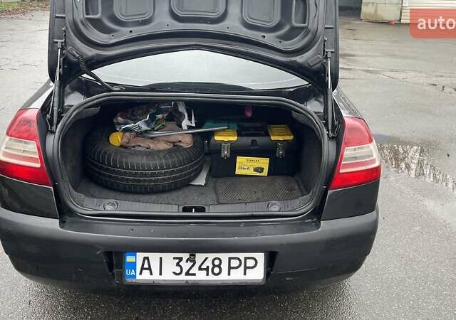 Черный Рено Меган, объемом двигателя 1.39 л и пробегом 281 тыс. км за 4200 $, фото 8 на Automoto.ua