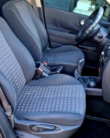 Рено Меган 2008 в Черновцах на Automoto.ua Черный Рено Меган, объемом двигателя 1.4 л и пробегом 200 тыс. км за 4000 $, фото 18 на Automoto.ua