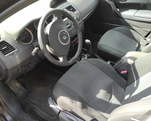 Черный Рено Меган, объемом двигателя 1.6 л и пробегом 158 тыс. км за 4800 $, фото 7 на Automoto.ua