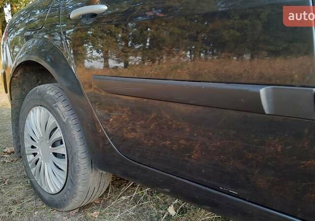 Черный Рено Меган, объемом двигателя 2 л и пробегом 251 тыс. км за 5600 $, фото 24 на Automoto.ua