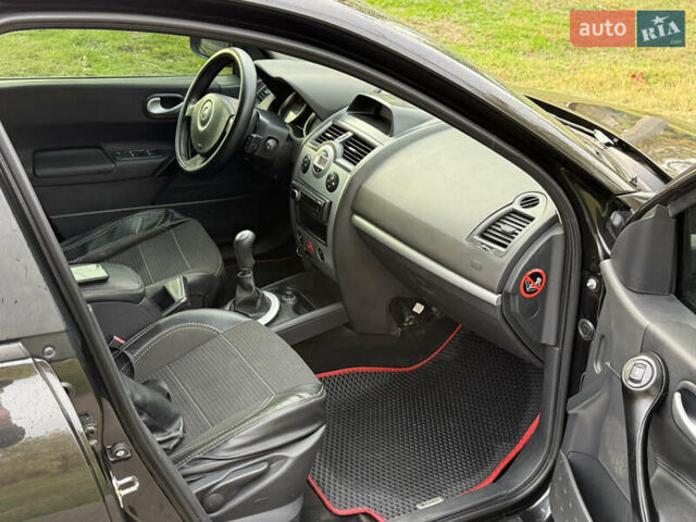 Чорний Рено Меган, об'ємом двигуна 1.6 л та пробігом 210 тис. км за 4800 $, фото 9 на Automoto.ua