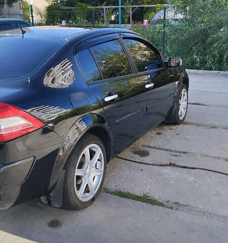 Черный Рено Меган, объемом двигателя 1.6 л и пробегом 290 тыс. км за 4599 $, фото 3 на Automoto.ua