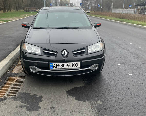 Черный Рено Меган, объемом двигателя 1.6 л и пробегом 170 тыс. км за 5200 $, фото 9 на Automoto.ua