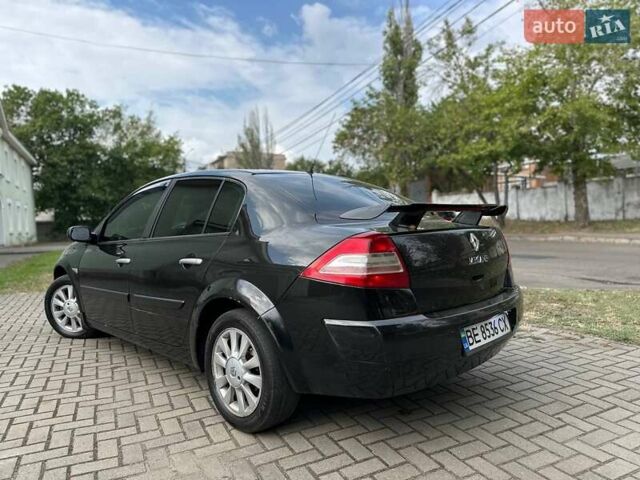Черный Рено Меган, объемом двигателя 1.6 л и пробегом 212 тыс. км за 5000 $, фото 4 на Automoto.ua