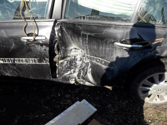 Черный Рено Меган, объемом двигателя 1.6 л и пробегом 25 тыс. км за 80000 $, фото 2 на Automoto.ua