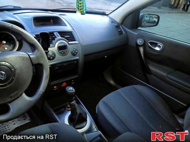 Чорний Рено Меган, об'ємом двигуна 1.9 л та пробігом 300 тис. км за 4700 $, фото 4 на Automoto.ua