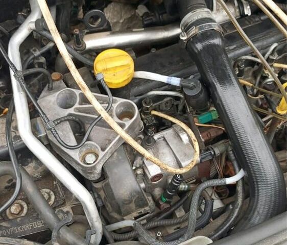 Чорний Рено Меган, об'ємом двигуна 1.5 л та пробігом 430 тис. км за 4200 $, фото 5 на Automoto.ua