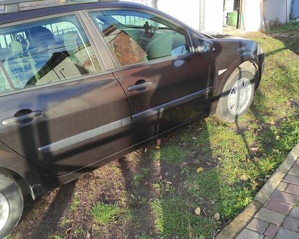 Черный Рено Меган, объемом двигателя 1.6 л и пробегом 218 тыс. км за 4200 $, фото 7 на Automoto.ua