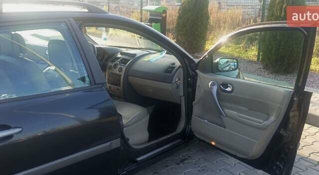 Черный Рено Меган, объемом двигателя 1.9 л и пробегом 420 тыс. км за 4200 $, фото 7 на Automoto.ua