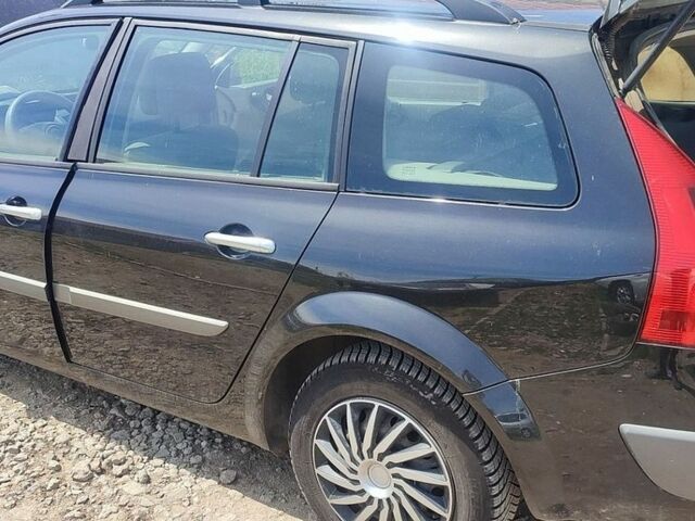 Чорний Рено Меган, об'ємом двигуна 1.6 л та пробігом 250 тис. км за 4000 $, фото 1 на Automoto.ua