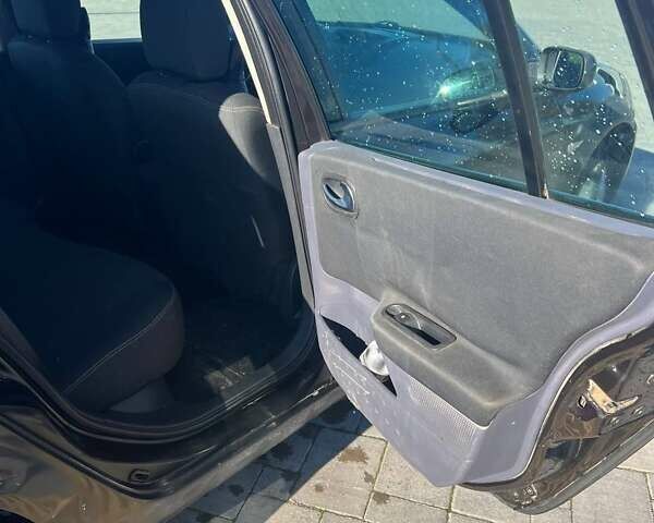 Черный Рено Меган, объемом двигателя 1.46 л и пробегом 420 тыс. км за 3700 $, фото 18 на Automoto.ua