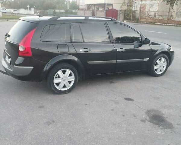 Черный Рено Меган, объемом двигателя 1.6 л и пробегом 250 тыс. км за 3600 $, фото 3 на Automoto.ua