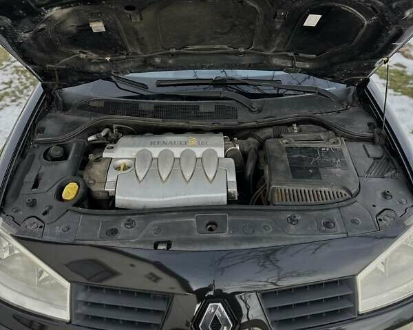 Черный Рено Меган, объемом двигателя 1.6 л и пробегом 250 тыс. км за 3500 $, фото 10 на Automoto.ua