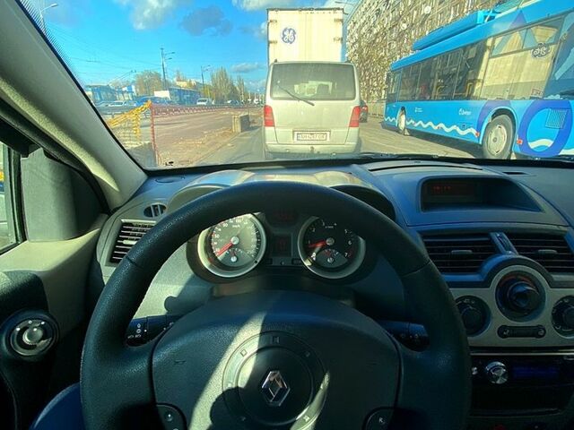 Черный Рено Меган, объемом двигателя 1.6 л и пробегом 251 тыс. км за 4500 $, фото 2 на Automoto.ua