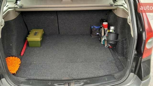 Чорний Рено Меган, об'ємом двигуна 1.6 л та пробігом 225 тис. км за 4700 $, фото 12 на Automoto.ua