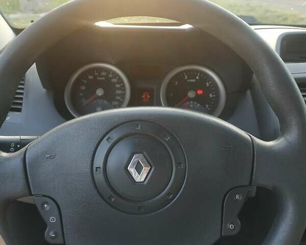 Черный Рено Меган, объемом двигателя 1.6 л и пробегом 244 тыс. км за 4600 $, фото 8 на Automoto.ua