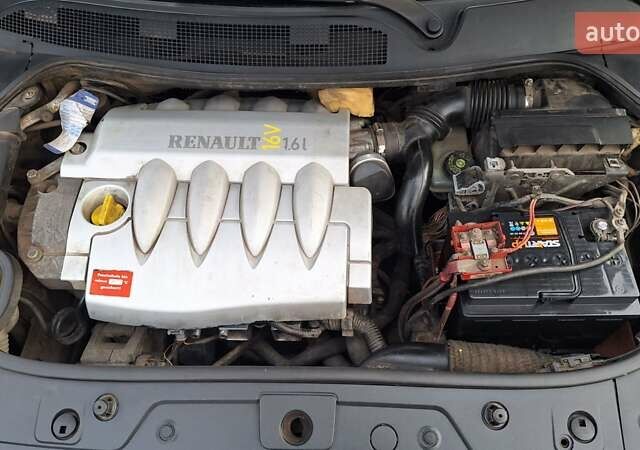 Черный Рено Меган, объемом двигателя 1.6 л и пробегом 230 тыс. км за 4950 $, фото 26 на Automoto.ua