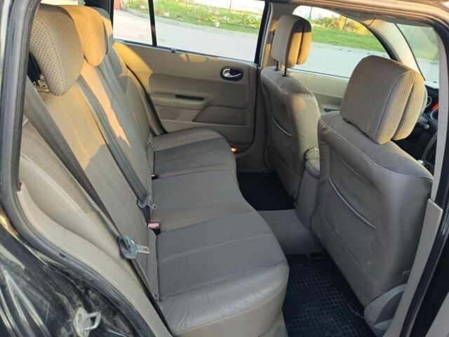 Черный Рено Меган, объемом двигателя 1.9 л и пробегом 400 тыс. км за 4100 $, фото 5 на Automoto.ua