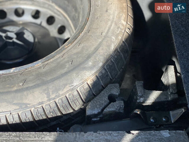 Черный Рено Меган, объемом двигателя 1.6 л и пробегом 230 тыс. км за 4599 $, фото 24 на Automoto.ua