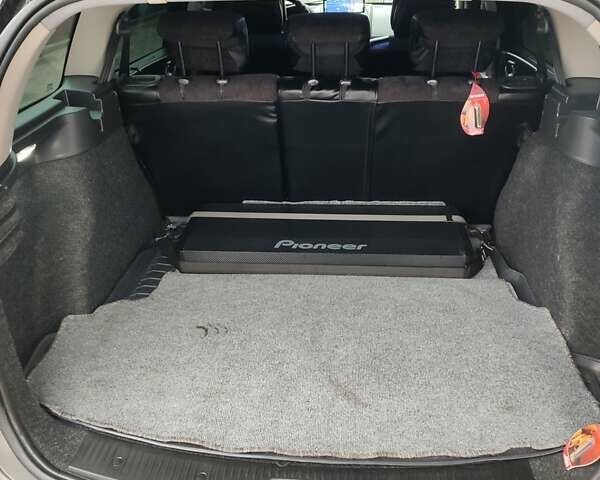 Черный Рено Меган, объемом двигателя 1.6 л и пробегом 206 тыс. км за 6300 $, фото 13 на Automoto.ua