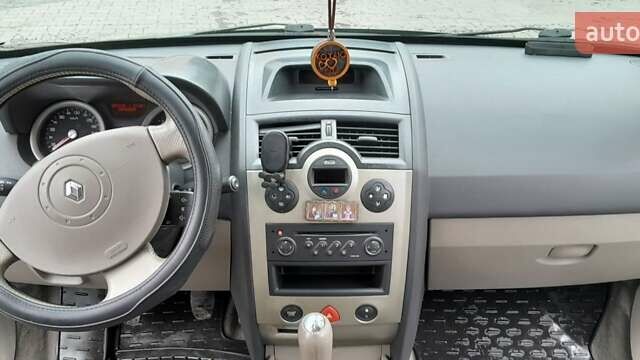 Чорний Рено Меган, об'ємом двигуна 1.6 л та пробігом 225 тис. км за 4700 $, фото 8 на Automoto.ua