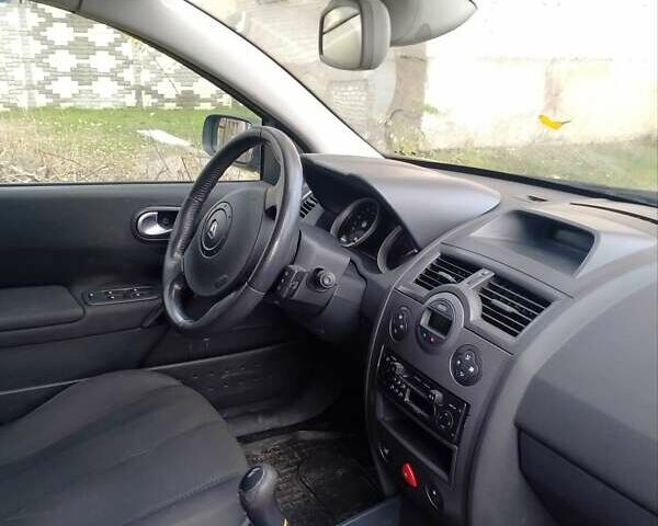 Черный Рено Меган, объемом двигателя 1.6 л и пробегом 283 тыс. км за 4700 $, фото 3 на Automoto.ua