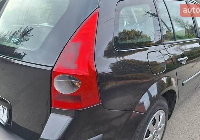 Черный Рено Меган, объемом двигателя 1.6 л и пробегом 230 тыс. км за 4950 $, фото 12 на Automoto.ua