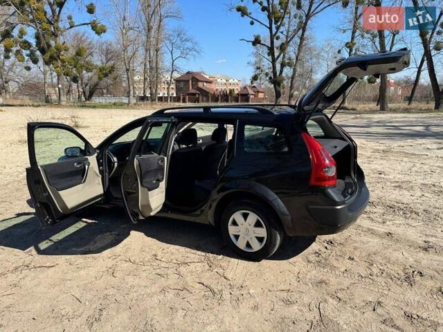 Черный Рено Меган, объемом двигателя 1.6 л и пробегом 168 тыс. км за 4950 $, фото 77 на Automoto.ua