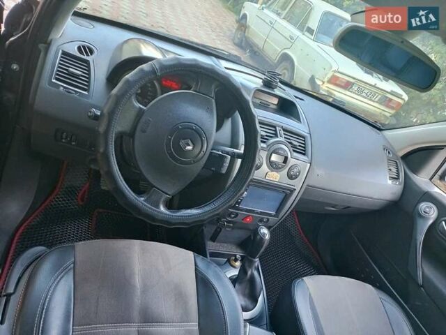 Рено Меган 2004 у Шаргороде на Automoto.ua Чорний Рено Меган, об'ємом двигуна 1.6 л та пробігом 211 тис. км за 4400 $, фото 3 на Automoto.ua